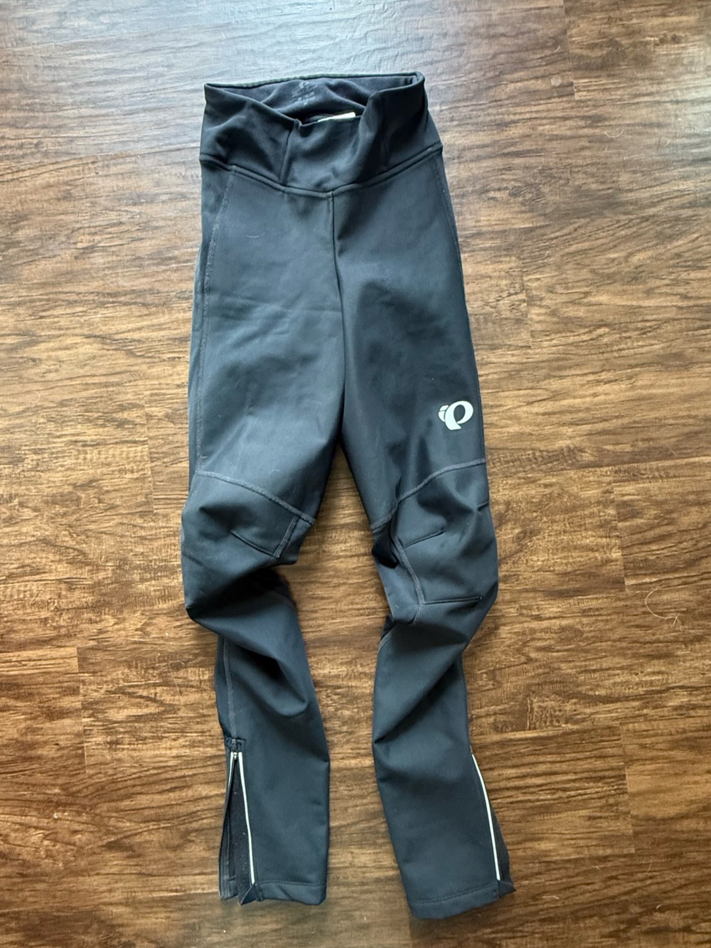 Pearl Izumi Black Cycling Leggings with Reflective Logo